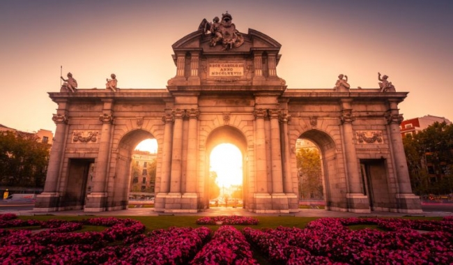 Espa�a y Portugal: enclaves de mar, monta�a y modernismo